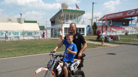 Patrick a patra generație de campioni naționali în familia Pascotă 1 Patrick a patra generație de campioni naționali în familia Pascotă 1