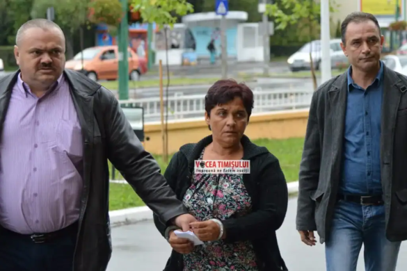UPDATE2 SCANDALOS O femeie din Sânnicolau Mare, bănuită că și-ar fi determinat fiicele să se prostitueze. Ce au găsit oamenii legii în urma percheziției