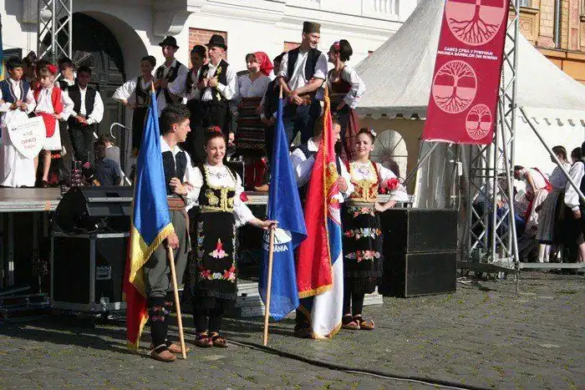 „Maratonul cântecului și dansului popular sârbesc” , în weekend la Timișoara. Ce paradă va fi organizată în cadrul evenimentului