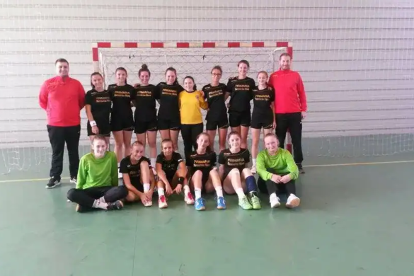 Handbal feminin, juniori II. Unirea Sânnicolau Mare, mai bună ca Peciu Nou. Din ce cauză ar fi putut pierde meciul gazdele