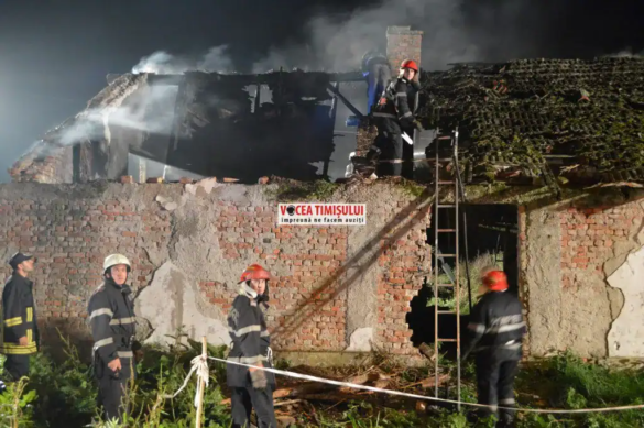 Incendiu la o hală dezafectată Mosnita 13 jpg Incendiu la o hală dezafectată Mosnita 13 jpg