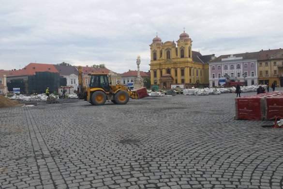 Statuile din Piața Unirii, ținute în SECRET de Nicolae Robu VIDEO