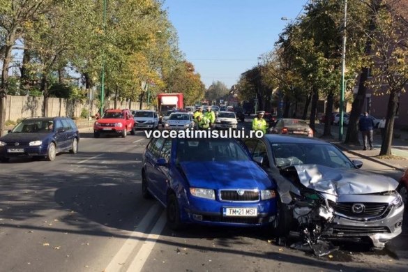 Un procuror din Timișoara a fost implicat într-un accident de circulație FOTO