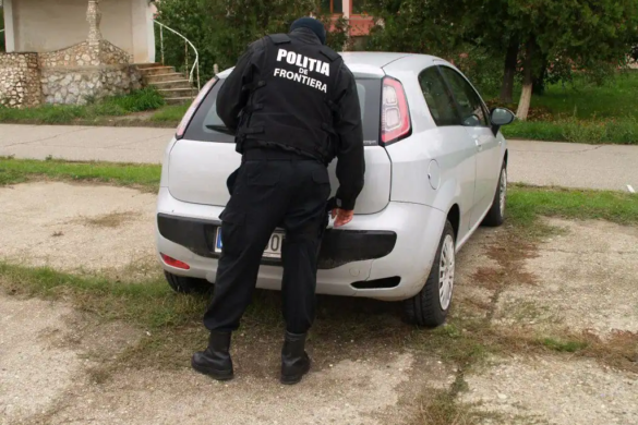 Un Fiat Punto FURAT din Italia, găsit de Poliția de Frontieră