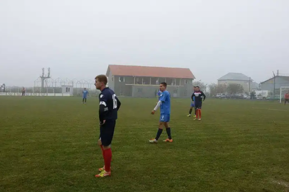 Unirea și Mașloc, singurii oaspeți victorioși ai rundei a XV-a din „D” Timiș. „Ripi”, 3 puncte importante