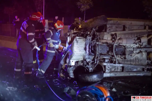 O mașină s-a răsturnat iar alta a ajuns în șanț după un accident pe drumul dintre Timișoara și Giroc