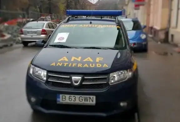 Peste doua mii dintre angajatii ANAF, dati afara? O spune ministrul!