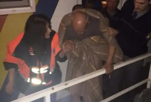 Un pescar, SALVAT de la înec de o patrulă a Poliției de Frontieră Orșova