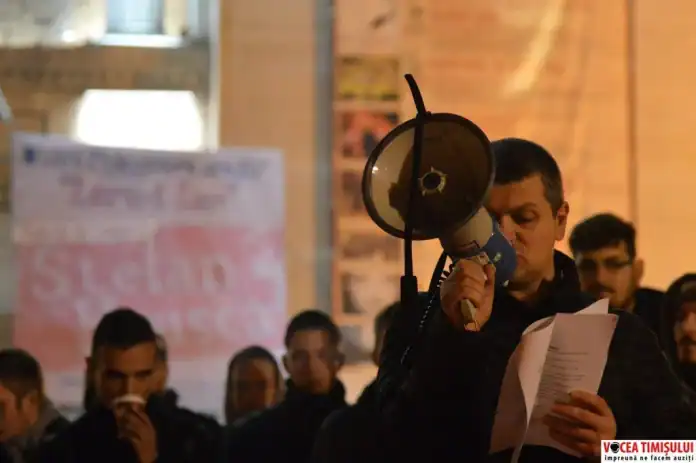 Lista de REVENDICĂRI, citită în a cincea zi consecutivă de proteste, în fața a tot mai puțini demonstranți proteste2 jpg