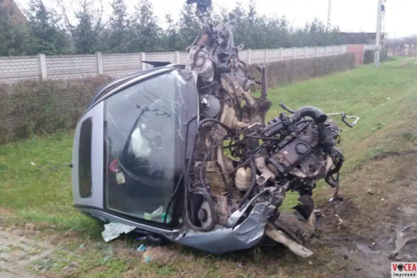 Accident grav la intrare în Remetea Mare unde un şofer a intrat pe contrasens şi a lovit alte două autoturisme