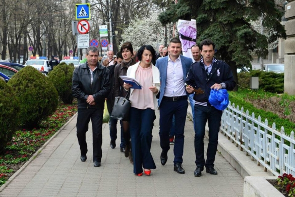 Vicepreședintele PMP Timiș îi dă replica Roxanei Iliescu: Te-ai murdărit pentru Cândea
