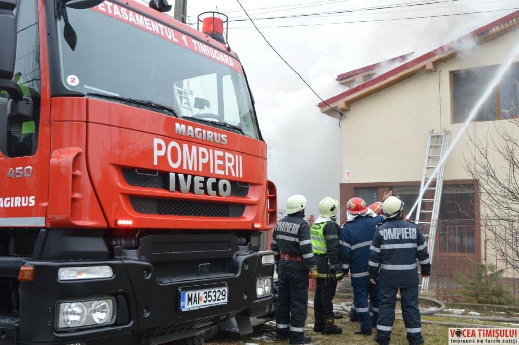 casă-în-flăcării40