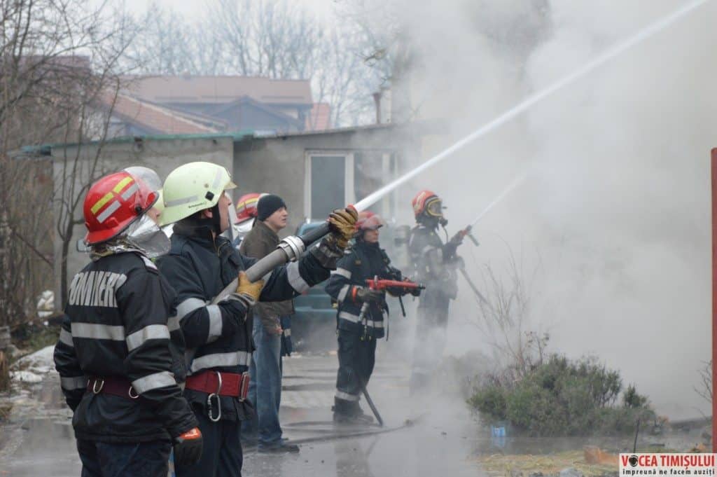 casă-în-flăcării45