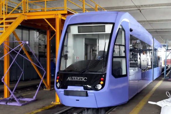 FABULOS! Timișoara are PRIMUL tramvai modern NOU și nu e Armonia! FOTO cu tramvaiul AUTENTIC cu podea coborâtă