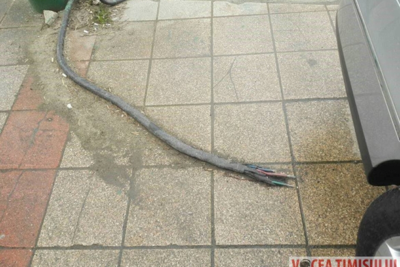 Pericol de electrocutare în față la BCR, pe Calea Aradului