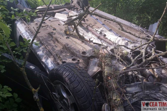 Accident in apropiere de Timisoara: trei persoane la spital si trei masini avariate
