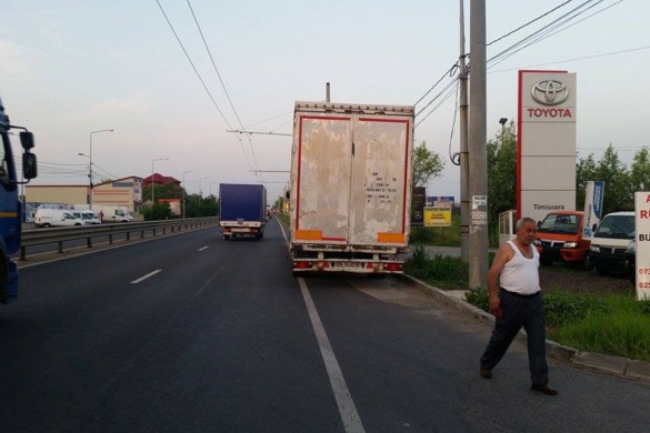Motivul pentru care centura de sud se va face cu o singură bandă pe sens, explicat de secretarul de stat din Ministerul Transporturilor Dragoş Titea