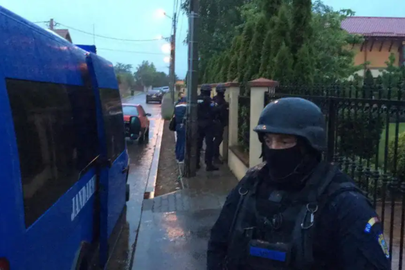 Descinderi pentru destructurarea unei grupări evazioniste, în patru județe, într-un dosar cu prejudiciul de 4 milioane de euro