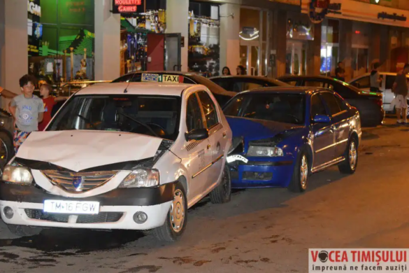 Şapte autoturisme implicate într-un accident pe strada Simion Bărnuţiu din Timişoara