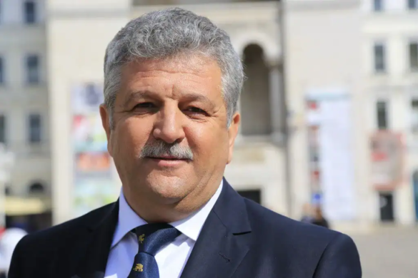 De la PNL, zero locuinţe pentru tineri în patru ani, susţine candidatul PSD la Primăria Timişoara, Florin Bîrsăşteanu.
