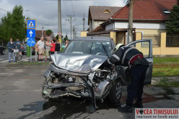 Accident la intersectia strazilor Musicescu cu Drubeta01 jpg Accident la intersectia strazilor Musicescu cu Drubeta01 jpg
