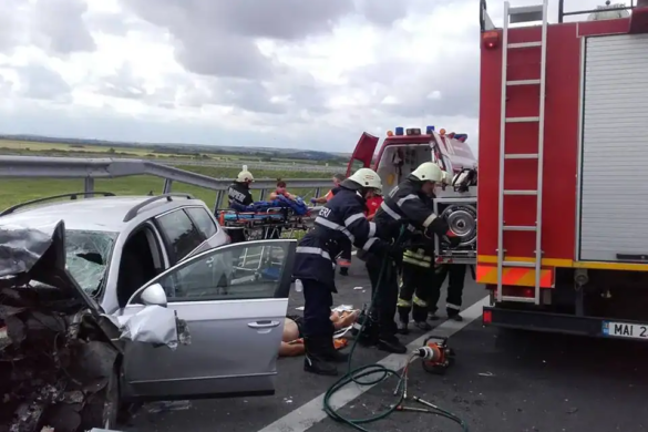 Accident pe autostrada Timișoara – Lugoj: doi morți și trei răniți