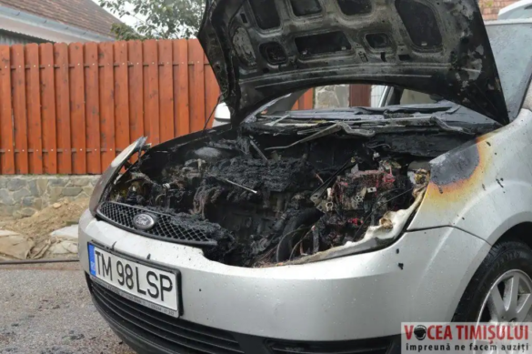 Incendiu autoturism Ghiroda06 jpg