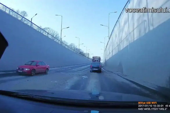 VIDEO! Pasajul Michelangelo, îngheţat de la infiltraţii. Robu susţine că în zonă nu e pericol de accidente