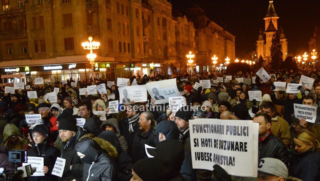 Protest-în-Piața-Revoluției13