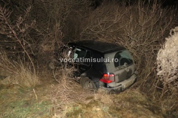 S-a urcat beat la volan, a ratat o curbă la stânga şi a ajuns cu maşina în şanţ. Motivul pentru care a consumat alcool