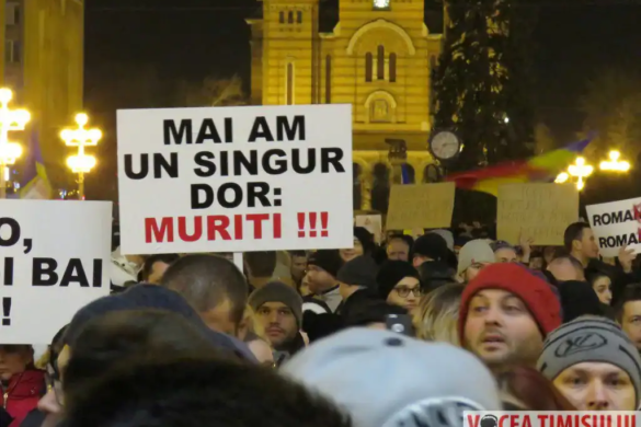 Protest împotriva graţierii, la Timişoara: „Abrogaţi şi plecaţi”, cer mii de timisoreni din Piaţa Victoriei. UPDATE 20.000 de protestatari