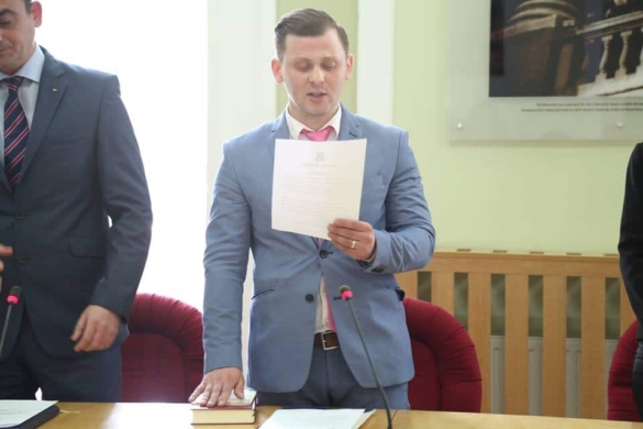 Timișul are din nou subprefect. Cristian Franțescu a fost învestit în funcție