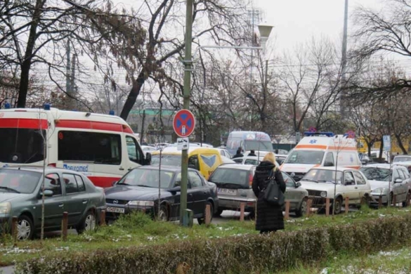 Ce au patit doi soferi din Timisoara care au blocat accesul in Spitalul Judetean si un tramvai
