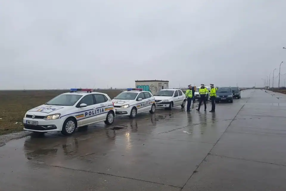 Sofer beat, practica taximetria la negru. Politistii de la Rutiera, verificari in parcarea de la Iveco