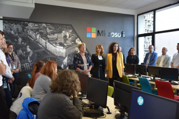 Primul laborator de tehnologii cloud din Romania se deschide la Universitatea de Vest din Timisoara