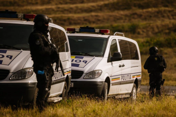 Mascații au descins in judetul Timis! Falsifacatori de valuta, capturati