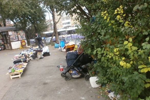 Vanzatorii ambulanti, ”expulzati” de pe platoul pietei din zona Dambovita, la Timisoara