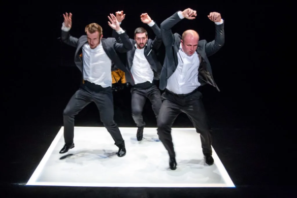 Inghesuiala in LIFT, la Teatrul Maghiar de Stat