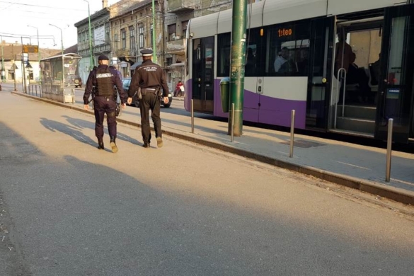 Betivii si nesimtitii din mijloacele STPT din Timisoara, luati la bani marunti de politisti locali si jandarmi