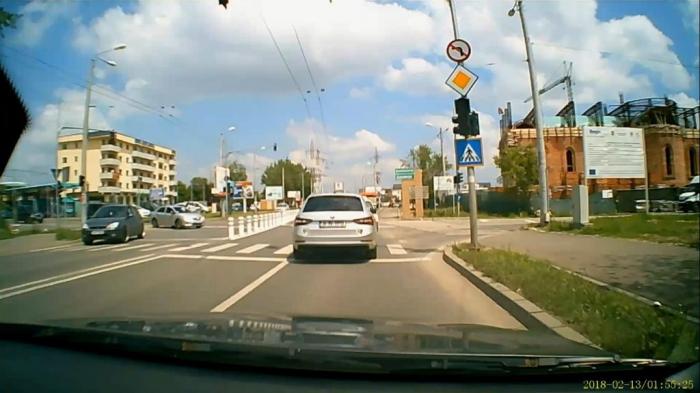 Intersecția-străzilor-Constructorilor-și-Pheonix-cu-Calea-Sever-Bocu1