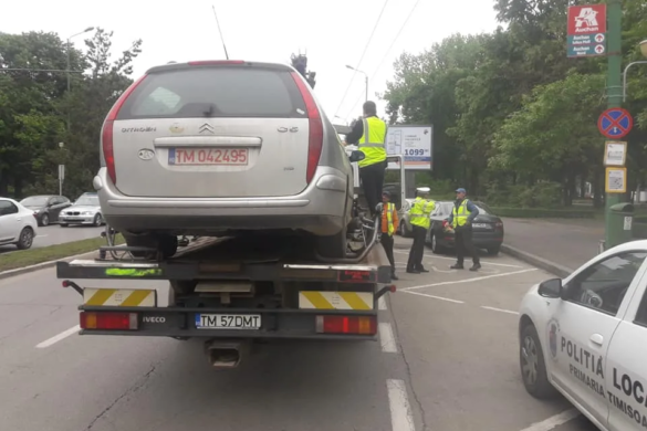 FOTO/VIDEO Microbuze scolare ”interzise” elevilor din cauza NESIMTITILOR care parcheaza in statii