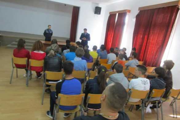Politistii din Timis, actiuni de prevenire in scoli