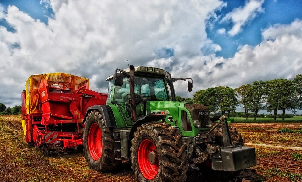 sector-agricol-tractor