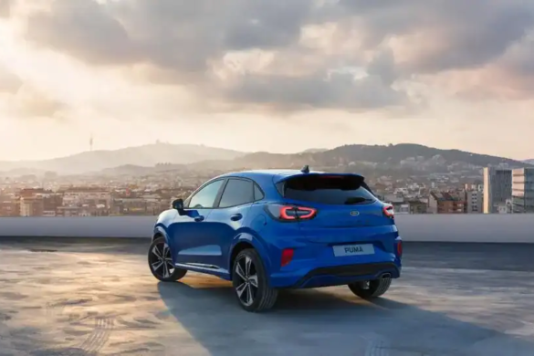 FOTO Primul vehicul hibrid care se fabrica in Romania a intrat in productie: Ford Puma