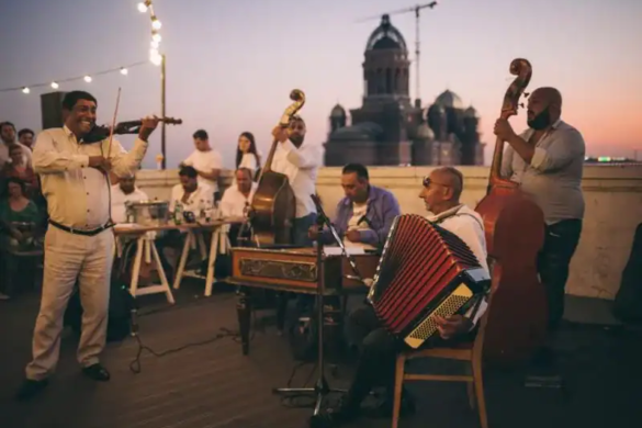 Gipsy jazz si muzica lautareasca, la Impuls Fabric, in Parcul Regina Maria