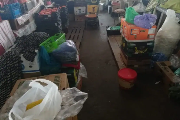 Piata 700, asanata de cersetorii si oamenii strazii care au transformat-o in ”casa”