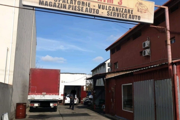 Service auto si doua spalatorii, AMENDATE pentru tulburarea linistii vecinilor! Cluburile?