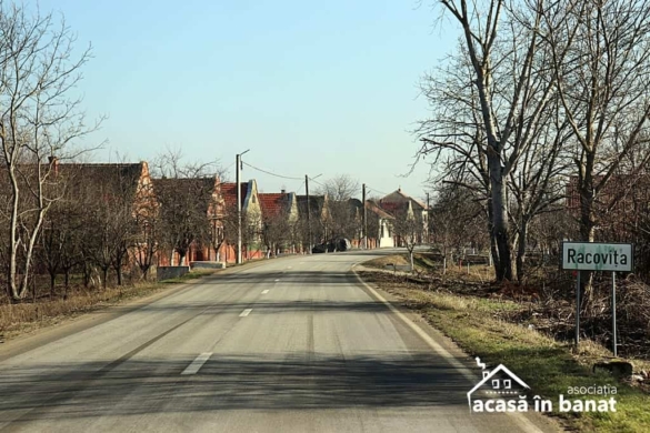 Acasa in Banat renoveaza 30 de case, in trei zile, la Racovita