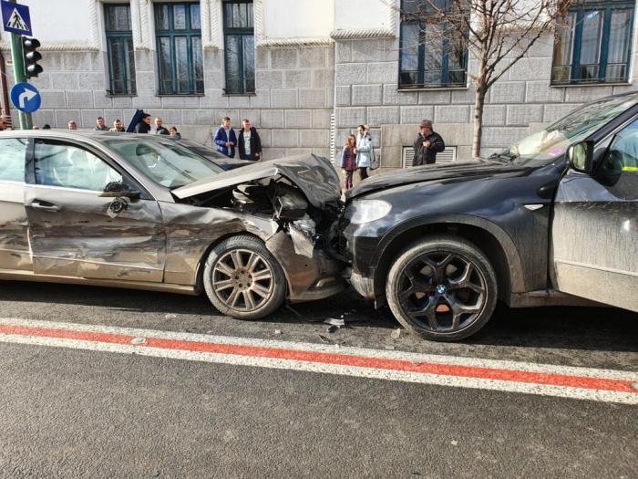 VIDEO Accident sub nasul primarului Nicolae Robu, (și) din cauza semafoarelor nefuncționale 9