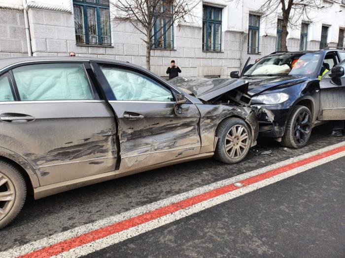 VIDEO Accident sub nasul primarului Nicolae Robu, (și) din cauza semafoarelor nefuncționale 8
